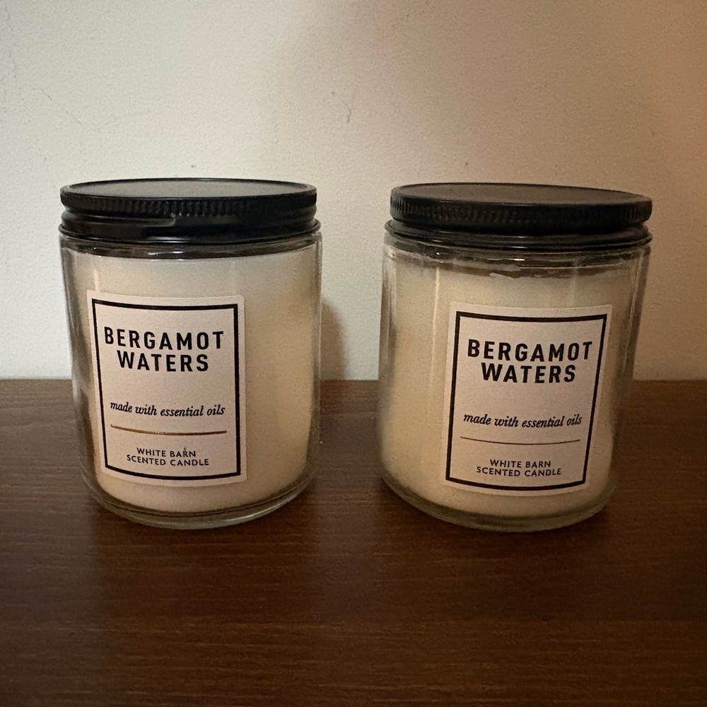 BATH AND BODY WORKS ~ WHITEBARN
~BERGAMOT WATERS ~Single Wick Candles ~ Lot of 2